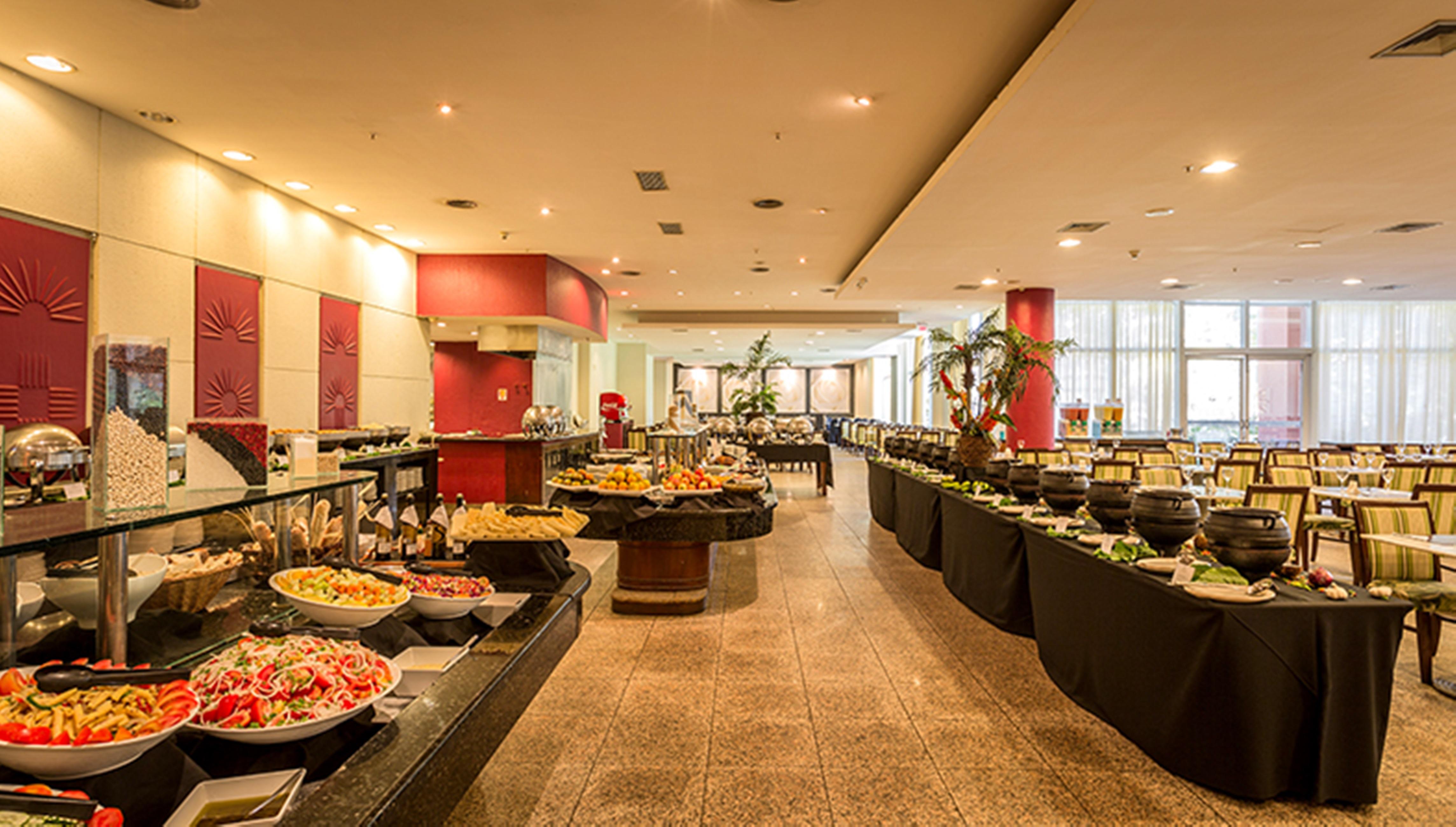 安格拉格尔别墅生态度假酒店 - 全包 安格拉杜斯雷斯 外观 照片 The buffet at the hotel