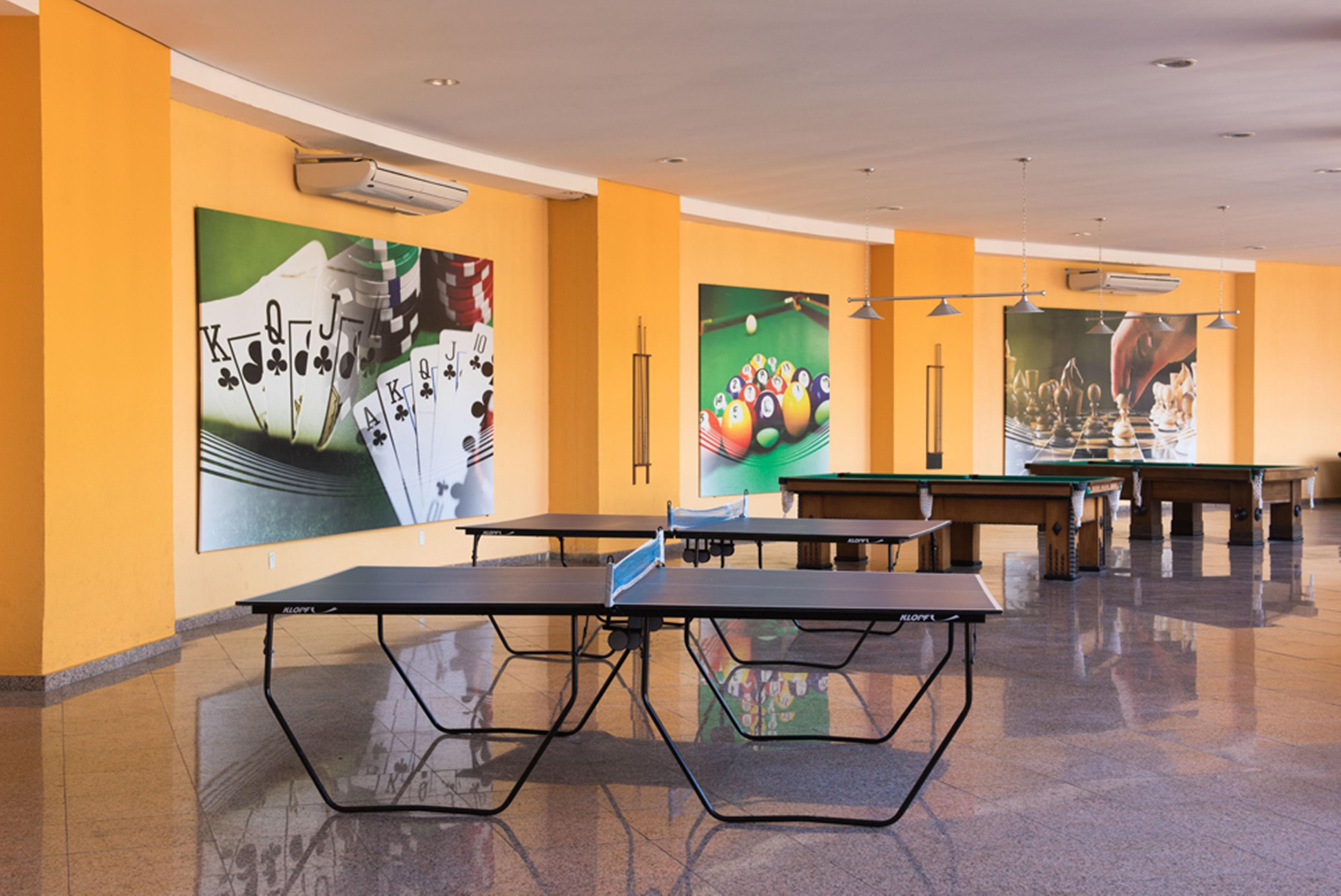安格拉格尔别墅生态度假酒店 - 全包 安格拉杜斯雷斯 外观 照片 Table tennis tables