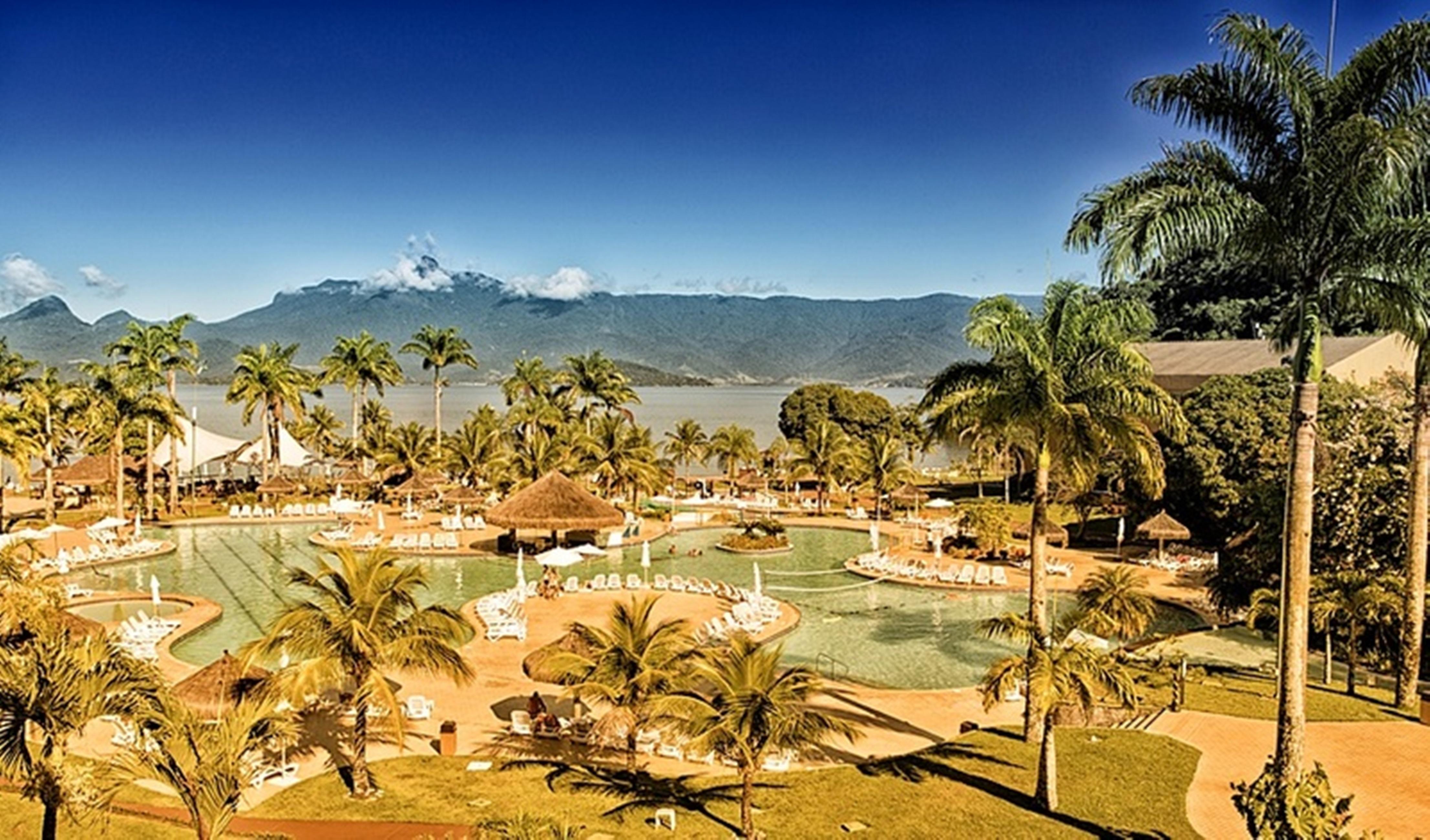 安格拉格尔别墅生态度假酒店 - 全包 安格拉杜斯雷斯 外观 照片 View of the resort