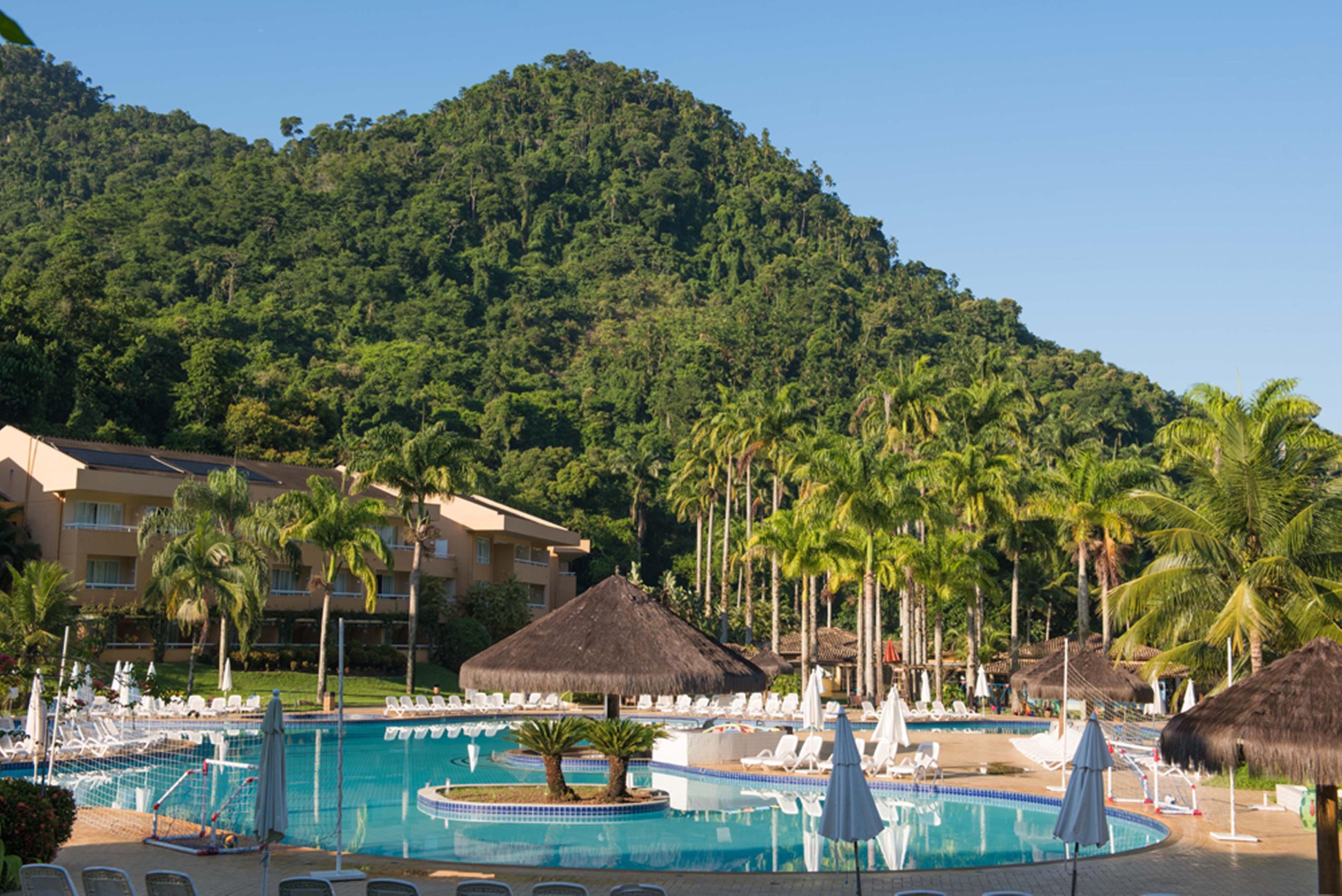 安格拉格尔别墅生态度假酒店 - 全包 安格拉杜斯雷斯 外观 照片 The resort's swimming pool