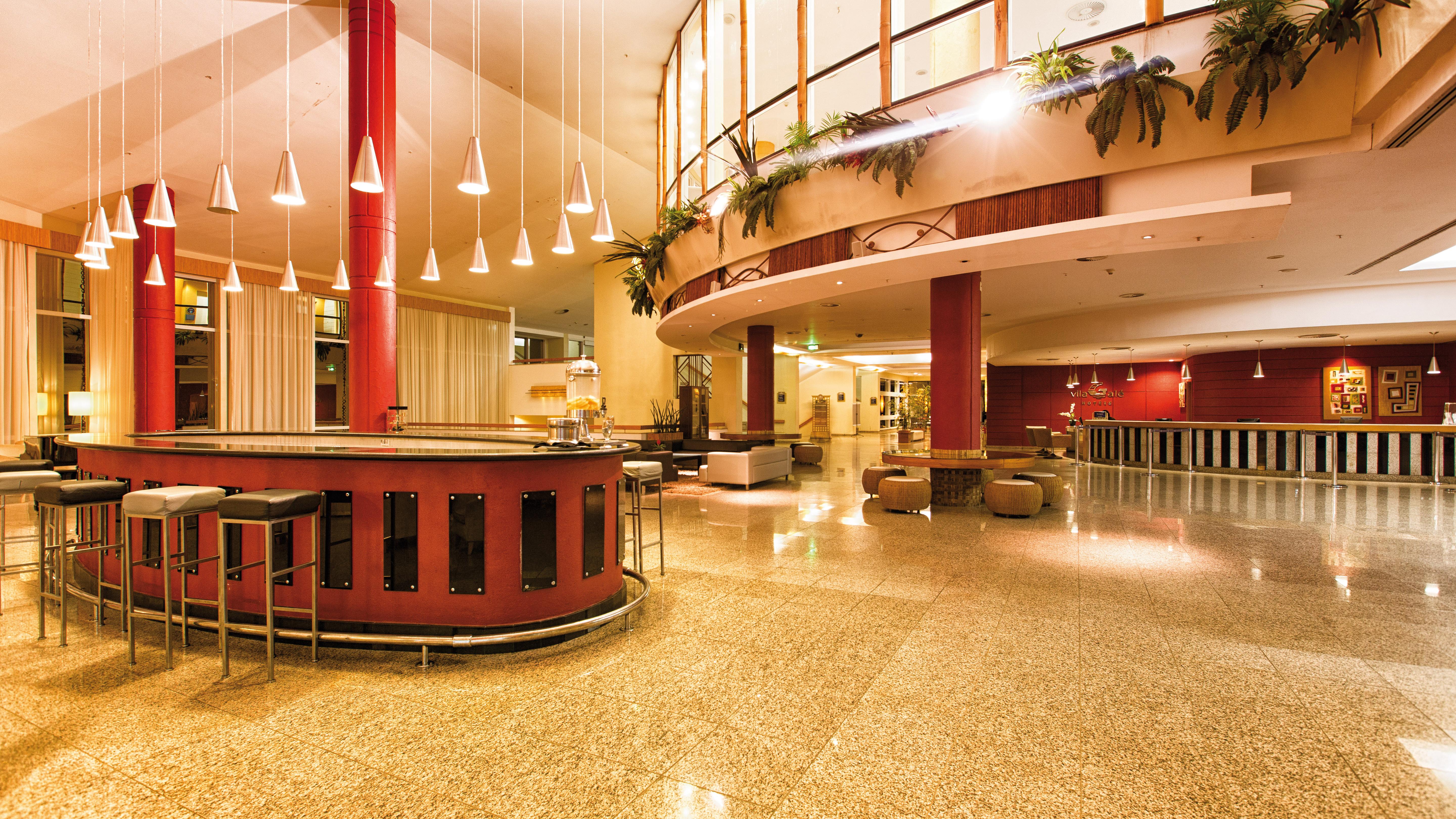 安格拉格尔别墅生态度假酒店 - 全包 安格拉杜斯雷斯 外观 照片 The lobby of the hotel